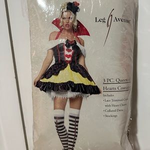 Women’s Queen of Hearts Halloween Costume